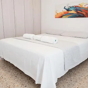 enjoy-apartment-milan.italymilanhotels.net/